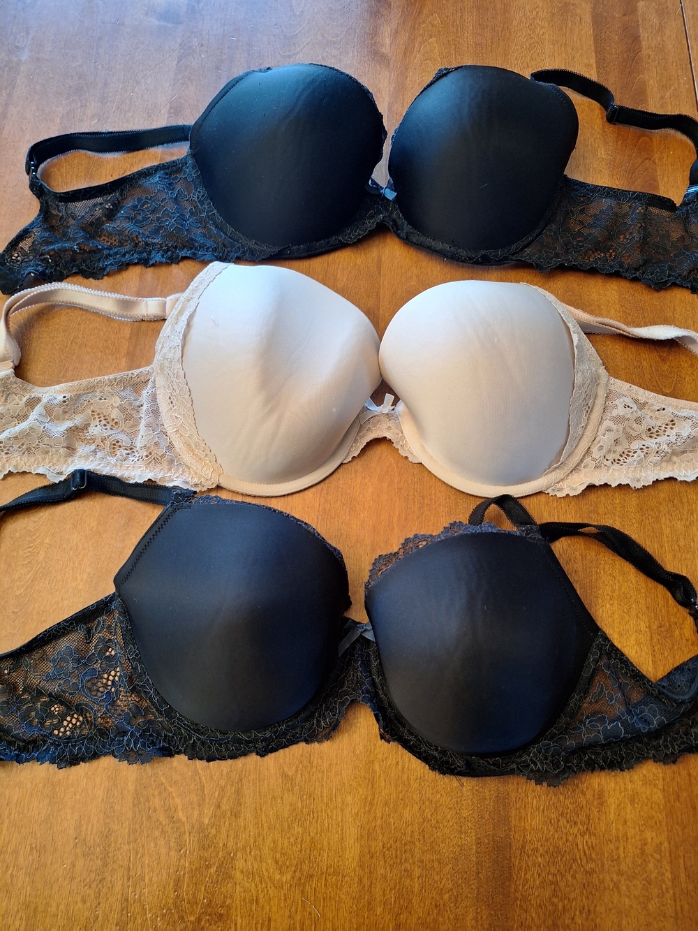 Victoria's Secret Lace-Trim Molded Bras - Black and Cream